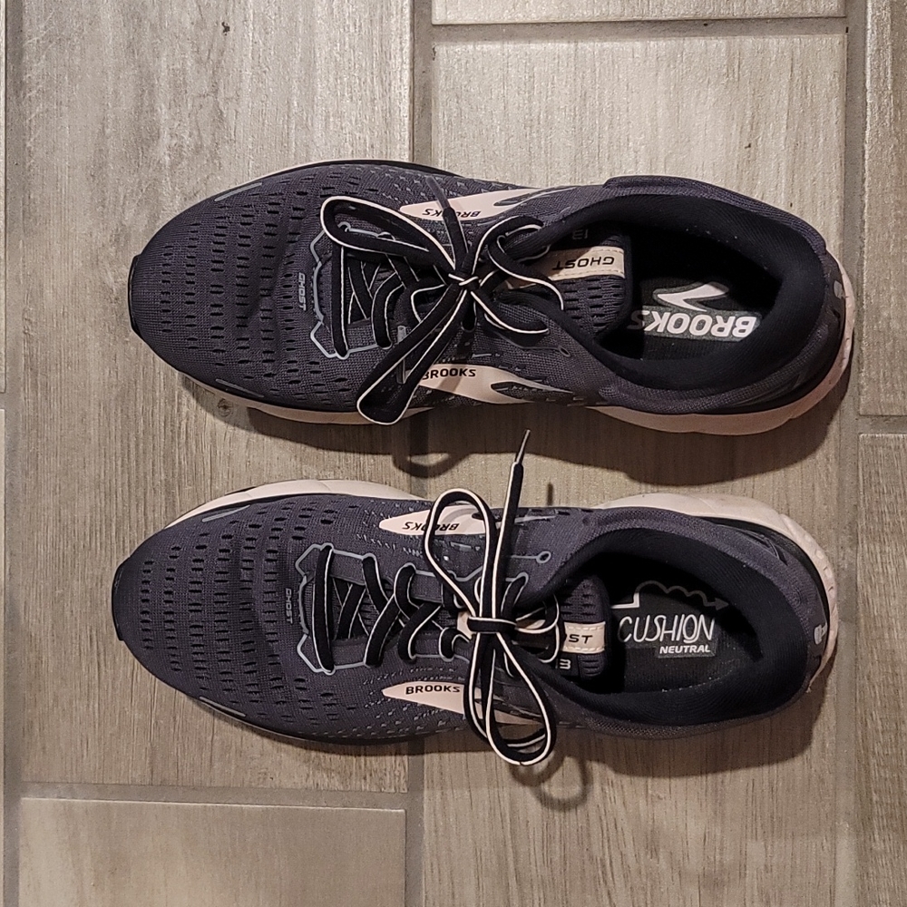 Brooks Ghost 13 Women's size 11 wide (D)